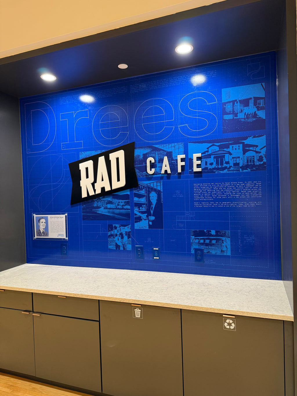 PRINTED WALL Graphics
